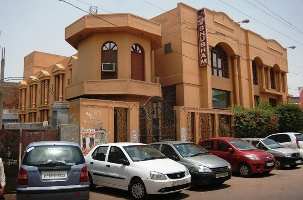 Hotel The Shubham Vrindāvan Exterior foto